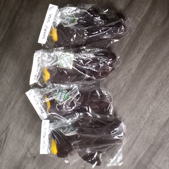 Vintage Salvino's Bamm Beano's (lot of 4) brown MLB beanies - Picture 3 of 4